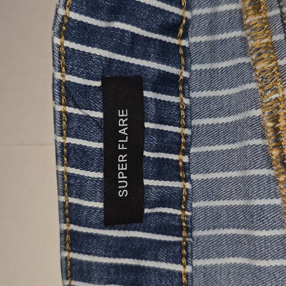 Judy Blue Blue & White Striped Super Flare Raw Hem Jeans Womens Size 16W - Picture 11 of 16